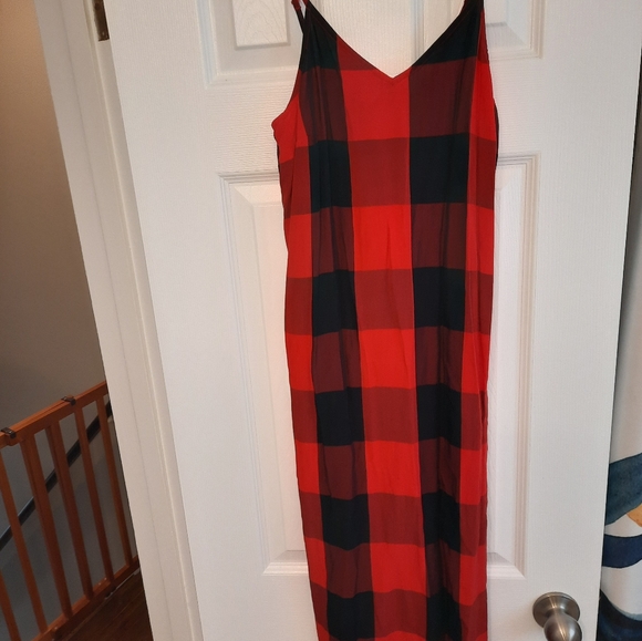 Old navy buffalo plaid slip dress - Picture 2 of 3